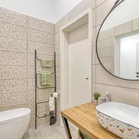 Runa With Terrace Appartamento *