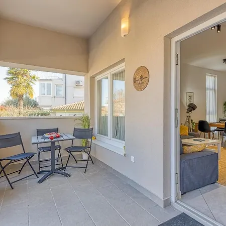 Runa With Terrace * Porec