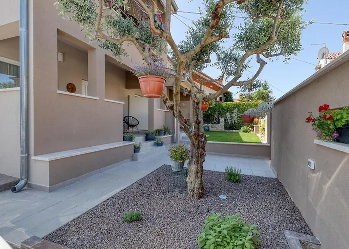 Apartman Runa With Terrace